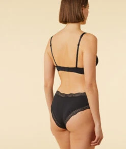 Shorty Bords Dentelle Graphique -Luxe Lingerie Soldes 647464205 6