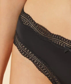 Shorty Bords Dentelle Graphique -Luxe Lingerie Soldes 647464205 b