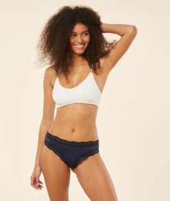 Tanga Bords Dentelle Graphique 7 Tanga Bords Dentelle Graphique -Luxe Lingerie Soldes 647464324 6