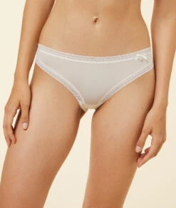 Culotte En Microfibre Bords Dentelle