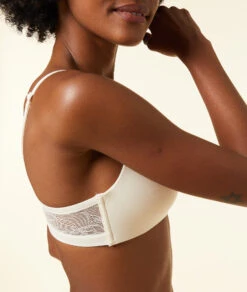 Soutien-gorge Coques Fines Sans Armatures En Microfibre Extensible -Luxe Lingerie Soldes 651721580 b