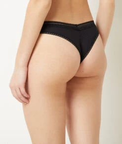 Tanga V-shape Détails Dentelle 9 Tanga V-shape Détails Dentelle -Luxe Lingerie Soldes 652442505 c