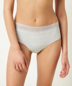 Flux Moyen - Shorty De Règles En Coton Biologique 9 Flux Moyen - Shorty De Règles En Coton Biologique -Luxe Lingerie Soldes 652889502 c