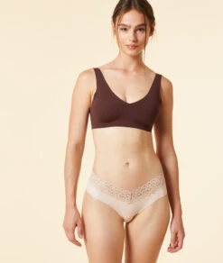 Hipster V-shape En Microfibre Et Dentelle 7 Hipster V-shape En Microfibre Et Dentelle -Luxe Lingerie Soldes 653460481 6