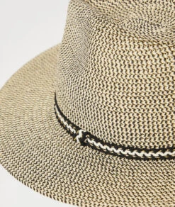 Chapeau -Luxe Lingerie Soldes 653965505 b